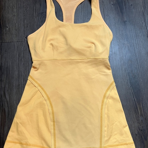 Lululemon Yellow Athletic Tank top, women's size 4 - Picture 2 of 6